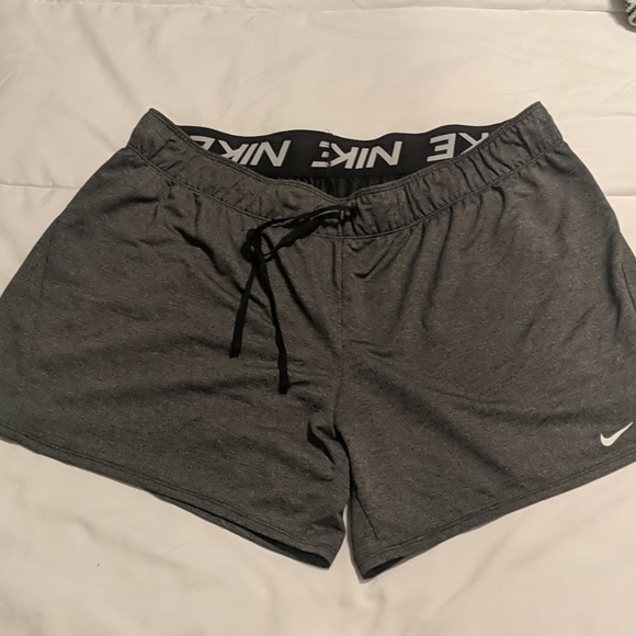 Nike Pants - Women's Nike dri-fit xl athletic shorts